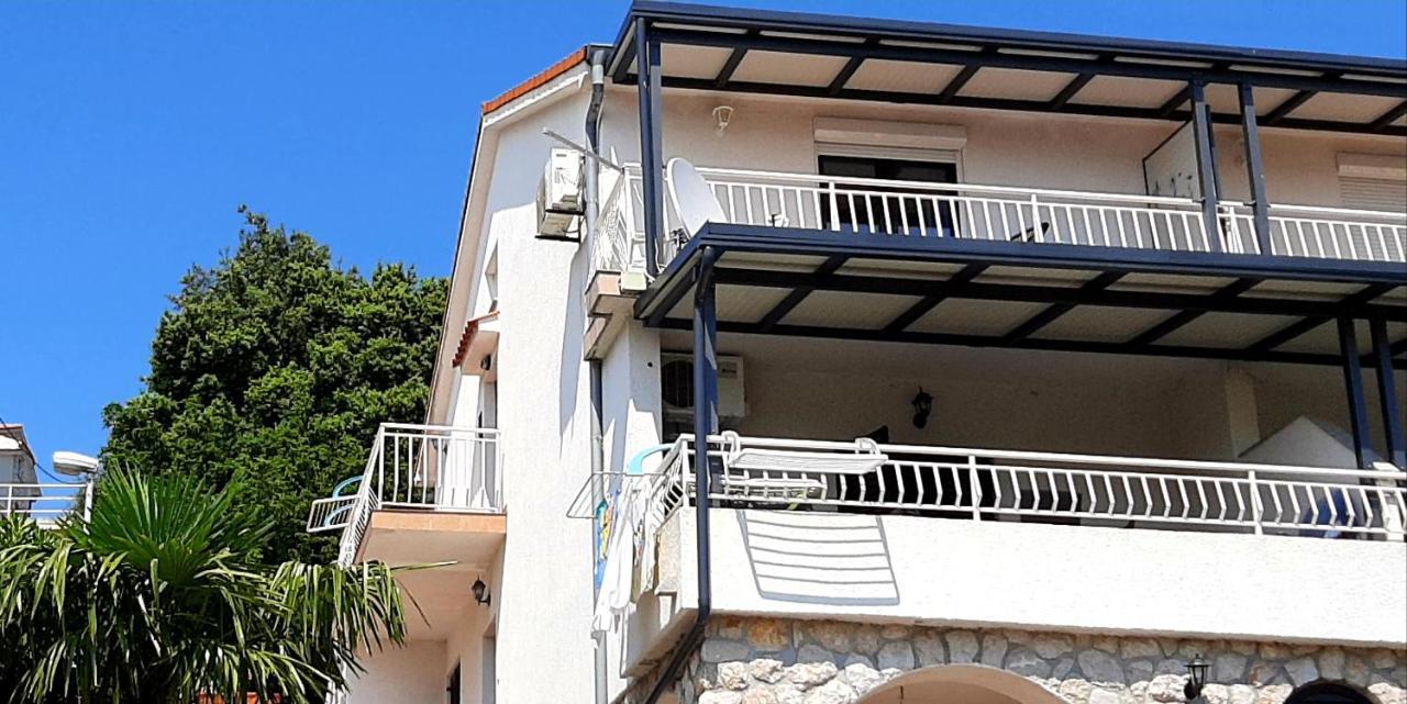 Apartment Rb Omišalj Exterior foto